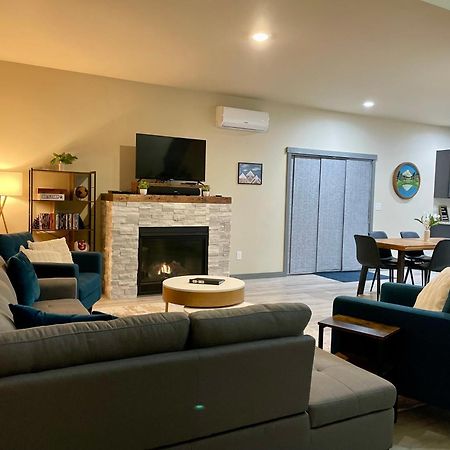 New Modern Cabin! 5Mi To Mt Rainier National Park! Hot Tub & Wifi Ashford Ngoại thất bức ảnh