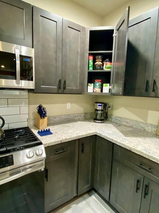 New Modern Cabin! 5Mi To Mt Rainier National Park! Hot Tub & Wifi Ashford Ngoại thất bức ảnh