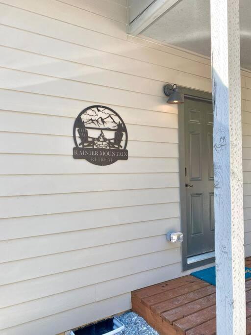 New Modern Cabin! 5Mi To Mt Rainier National Park! Hot Tub & Wifi Ashford Ngoại thất bức ảnh