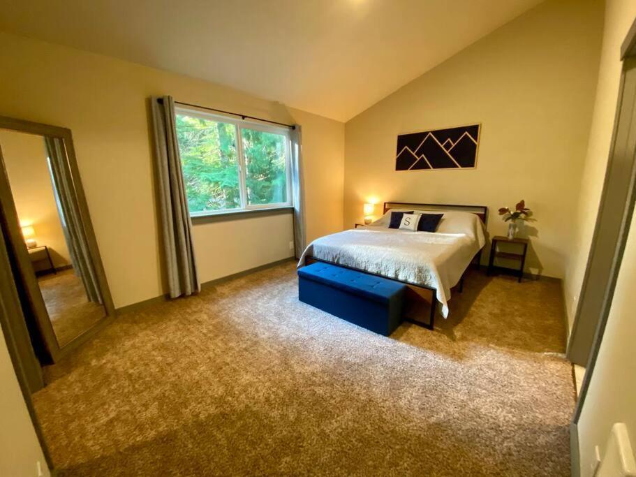 New Modern Cabin! 5Mi To Mt Rainier National Park! Hot Tub & Wifi Ashford Ngoại thất bức ảnh