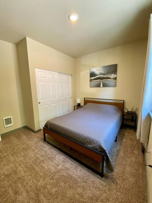 New Modern Cabin! 5Mi To Mt Rainier National Park! Hot Tub & Wifi Ashford Ngoại thất bức ảnh