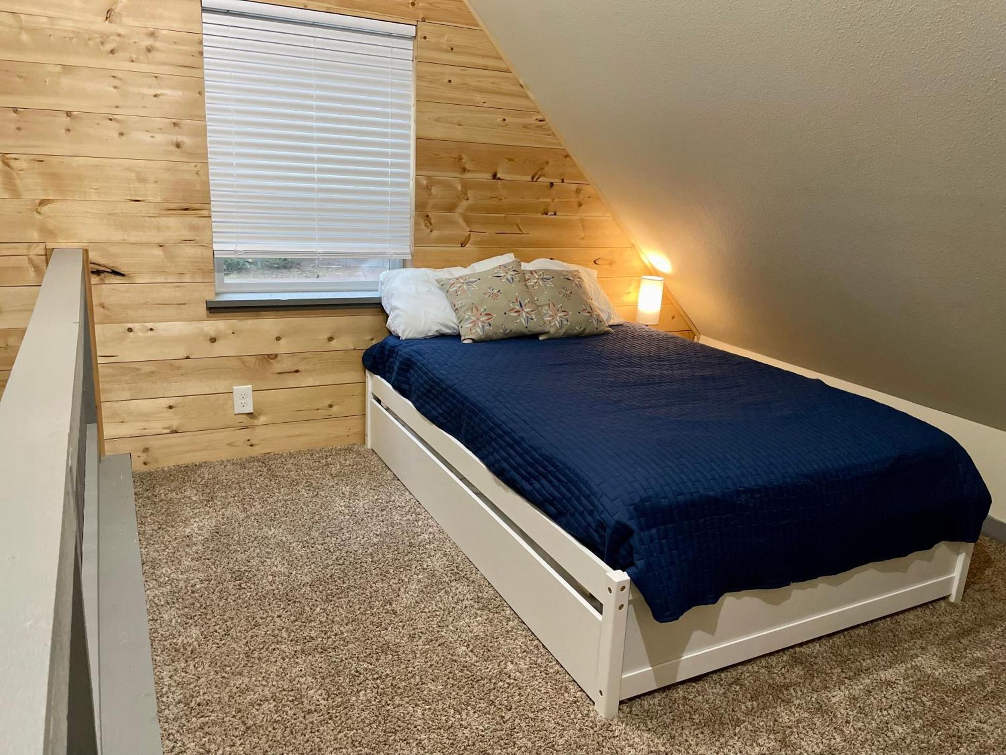 New Modern Cabin! 5Mi To Mt Rainier National Park! Hot Tub & Wifi Ashford Ngoại thất bức ảnh